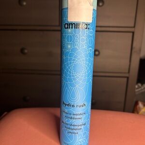 Amika Hydro Rush Intense Moisture Conditioner in Blue